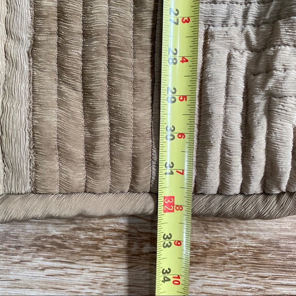 Kiss of the Wolf Quilt Silk Vest Sz M Wearable Art - Picture 12 of 12